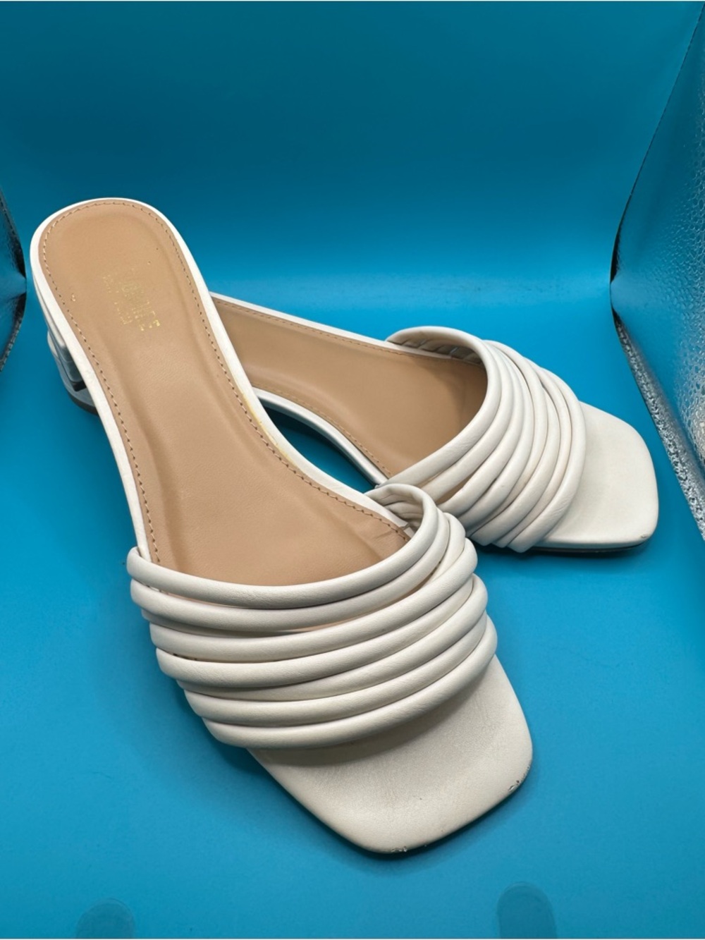 Cushionnaire Memory Foam Nino Low Block Heels -Off White